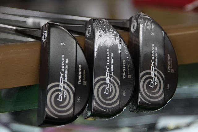 Putter Odyssey Black Series Tour Design 9 -