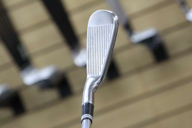 Iron Set Cleveland CG7 Tour Dynamic Gold
