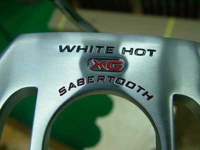 Putter Odyssey White Hot XG Sabertooth -
