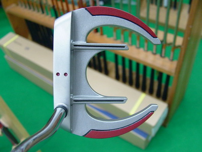 Putter Odyssey White Hot XG Sabertooth -
