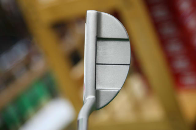 Putter Odyssey White Hot XG 9 -
